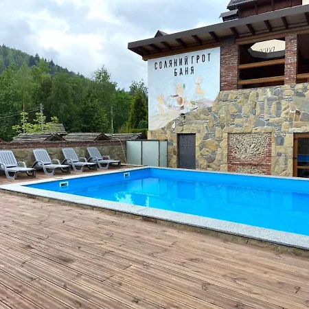 Shovkova Kositsya Hotel