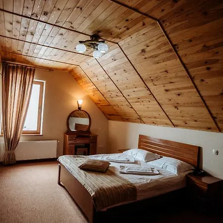 Shovkova Kositsya ホテル ヤレムチャ